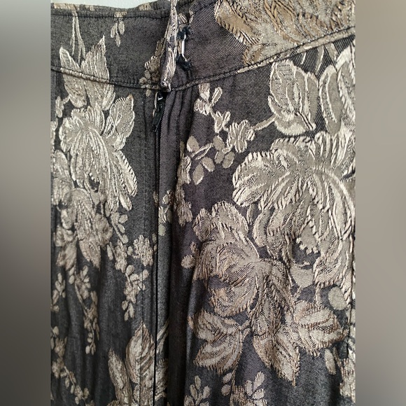 Vtg Unbranded Bronze & Gold Metallic Brocade Floral Pencil Skirt - Picture 5 of 8